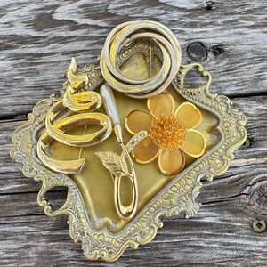 Vintage Brooch Lot - Broken Jewelry for Crafting, Repurposing